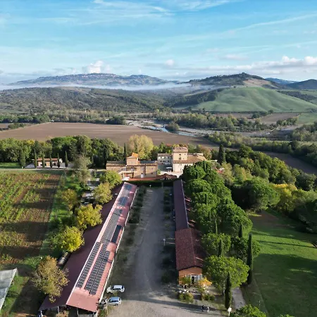 Farm stay Bioagriturismo Il Cerreto Pomarance