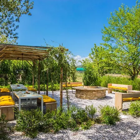 Farm stay Bioagriturismo Il Cerreto Pomarance