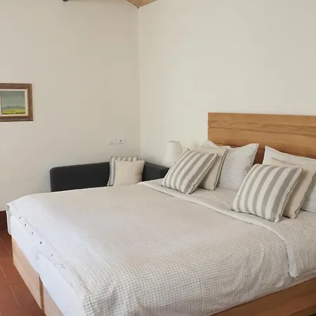 Bioagriturismo Il Cerreto Farm stay Pomarance